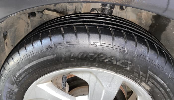 2015 Honda City 1.5L I-VTEC V MT, Petrol, Manual, 1,05,966 km, Left Front Tyre Tread