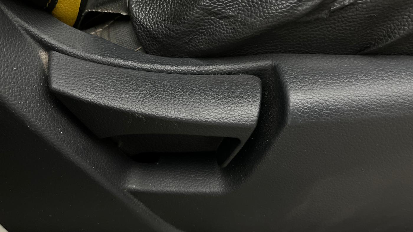 2020 Mahindra XUV300 W6 1.5 DIESEL, Diesel, Manual, 50,032 km, Driver Side Adjustment Panel