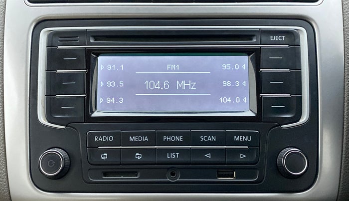 2015 Volkswagen Vento HIGHLINE PETROL, Petrol, Manual, 70,950 km, Infotainment System