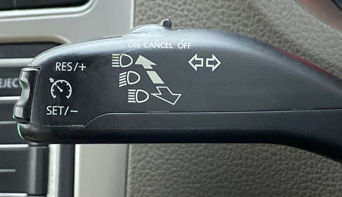 2015 Volkswagen Vento HIGHLINE PETROL, Petrol, Manual, 70,950 km, Adaptive Cruise Control
