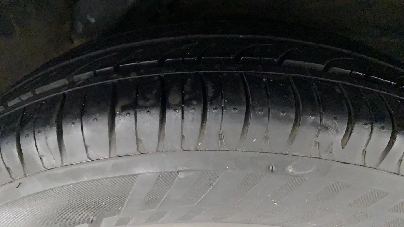 2011 Hyundai i10 SPORTZ 1.2, Petrol, Manual, 41,190 km, Left Rear Tyre Tread