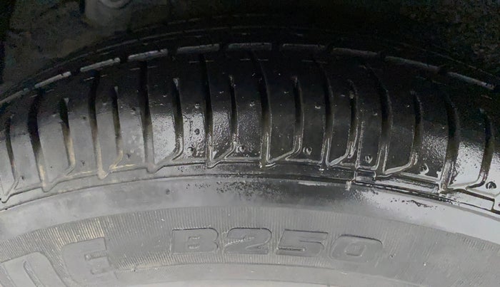 2011 Hyundai i10 SPORTZ 1.2, Petrol, Manual, 41,190 km, Right Rear Tyre Tread