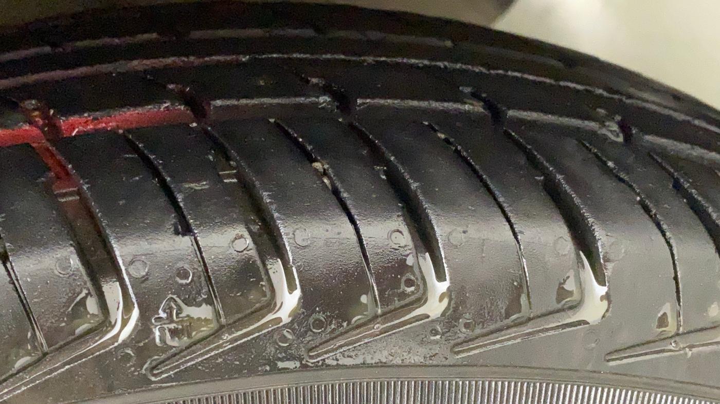 2018 Datsun Redi Go T (O), CNG, Manual, 39,594 km, Right Rear Tyre Tread