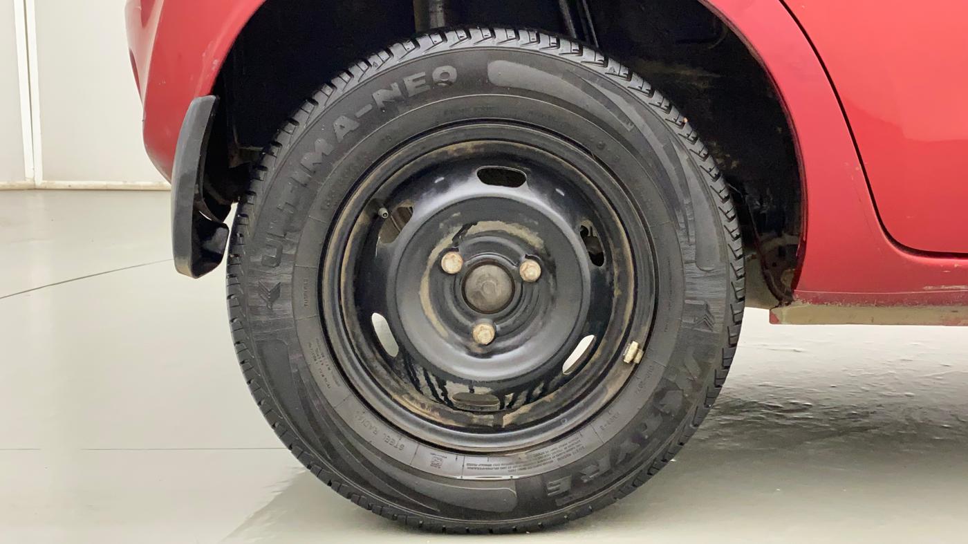 2018 Datsun Redi Go T (O), CNG, Manual, 39,594 km, Right Rear Wheel