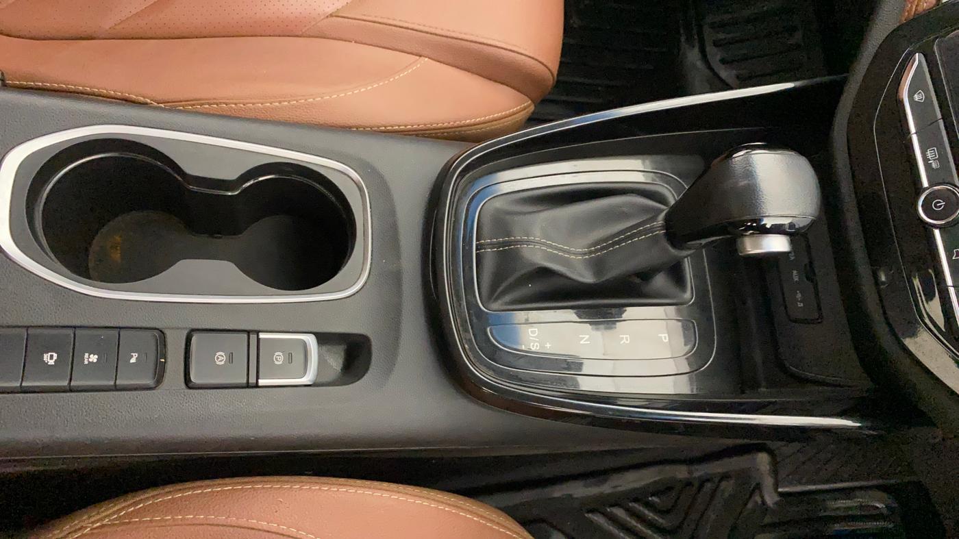 2020 MG HECTOR PLUS SHARP 1.5 PETROL TURBO DCT 6-STR, Petrol, Automatic, 28,230 km, Gear Lever