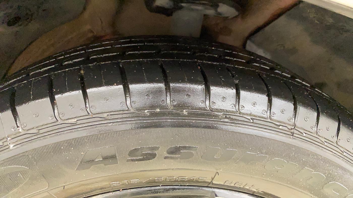 2020 MG HECTOR PLUS SHARP 1.5 PETROL TURBO DCT 6-STR, Petrol, Automatic, 28,230 km, Right Front Tyre Tread