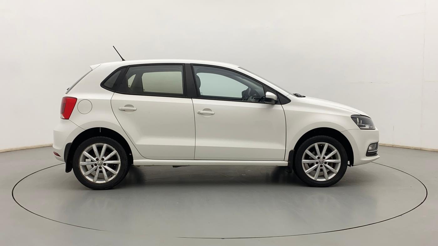 2018 Volkswagen Polo HIGHLINE PLUS 1.0 16 ALLOY, Petrol, Manual, 1,11,151 km, Right Side View
