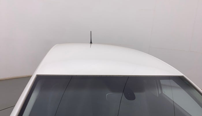 2018 Volkswagen Polo HIGHLINE PLUS 1.0 16 ALLOY, Petrol, Manual, 1,11,151 km, Roof
