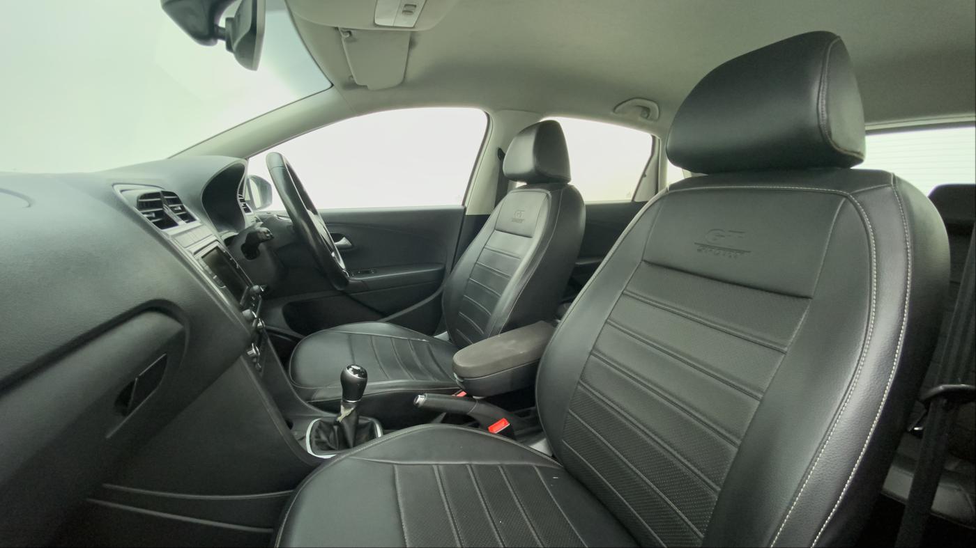 2018 Volkswagen Polo HIGHLINE PLUS 1.0 16 ALLOY, Petrol, Manual, 1,11,151 km, Right Side Front Door Cabin