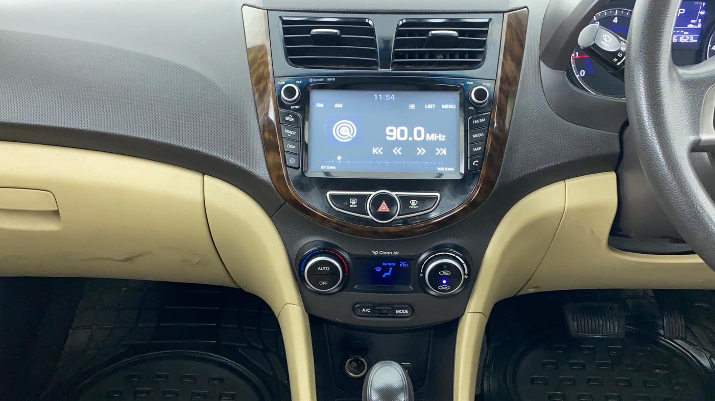 2017 Hyundai Verna 1.6 SX VTVT AT, Petrol, Automatic, 61,747 km, Air Conditioner