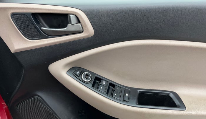 2016 Hyundai Elite i20 SPORTZ 1.2, Petrol, Manual, 90,960 km, Driver Side Door Panels Control