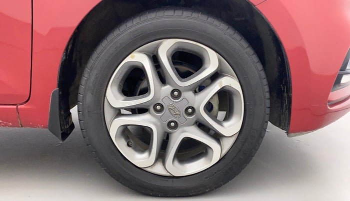 2019 Hyundai Elite i20 SPORTZ PLUS 1.2 DUAL TONE, Petrol, Manual, 24,397 km, Right Front Wheel
