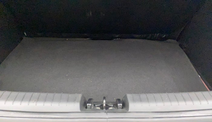 2019 Hyundai Elite i20 SPORTZ PLUS 1.2 DUAL TONE, Petrol, Manual, 24,397 km, Boot Inside