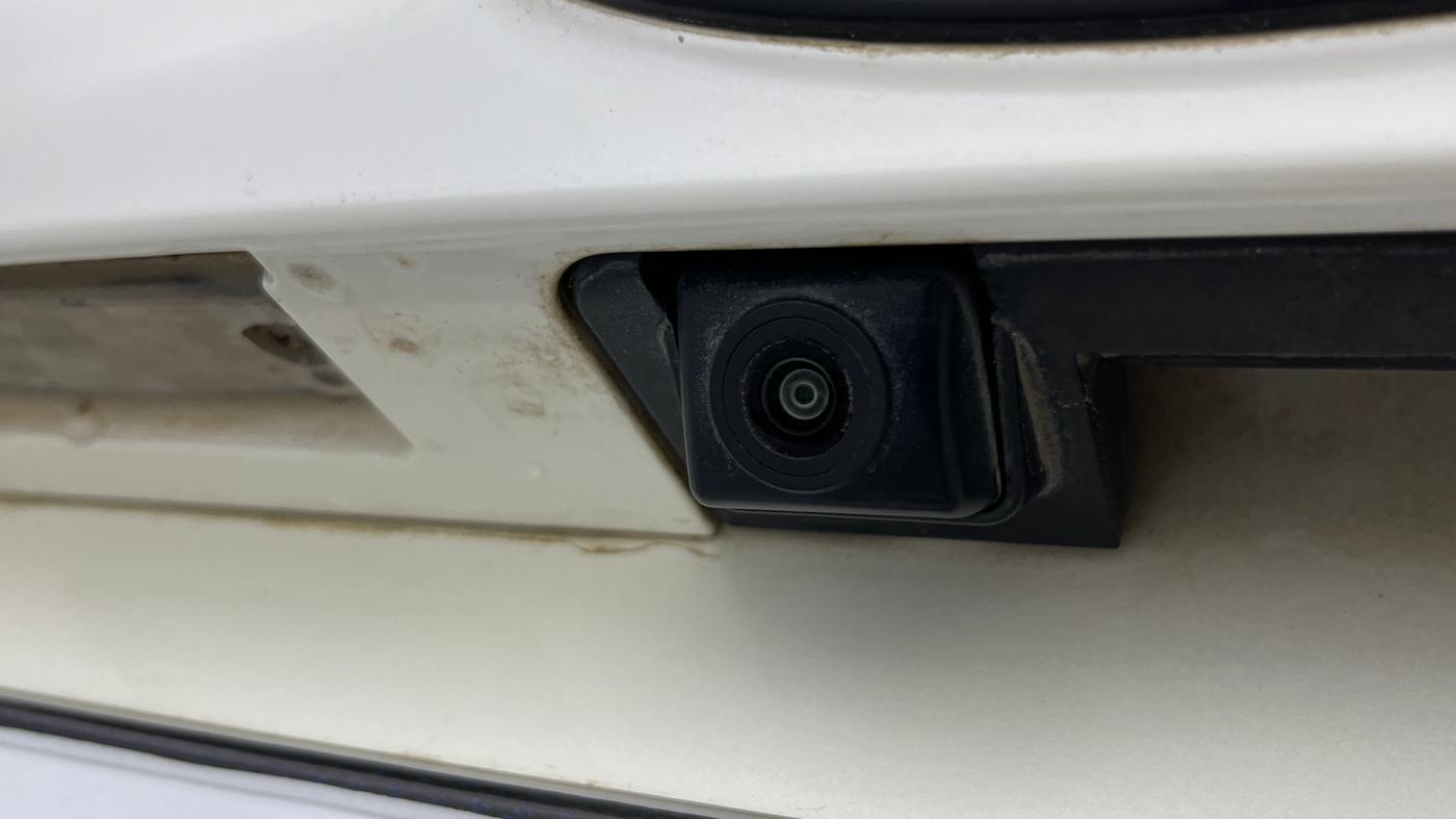 2020 Mahindra XUV300 W8 1.2 PETROL, Petrol, Manual, 27,271 km, Parking Camera