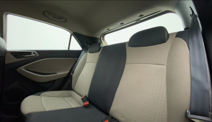 2014 Hyundai Elite i20 MAGNA 1.2, Petrol, Manual, 56,863 km, Right Side Rear Door Cabin