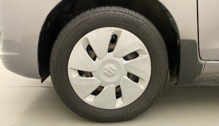2017 Maruti Celerio VXI CNG, CNG, Manual, 49,606 km, Left Front Wheel