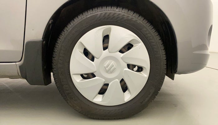2017 Maruti Celerio VXI CNG, CNG, Manual, 49,606 km, Right Front Wheel