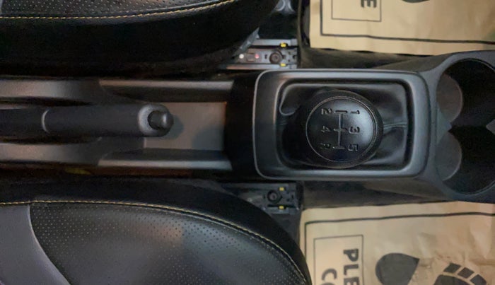 2023 Maruti Alto K10 VXI, Petrol, Manual, 14,063 km, Gear Lever