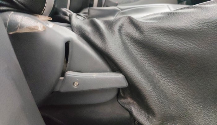 2017 Maruti Alto 800 VXI, Petrol, Manual, 31,273 km, Driver Side Adjustment Panel