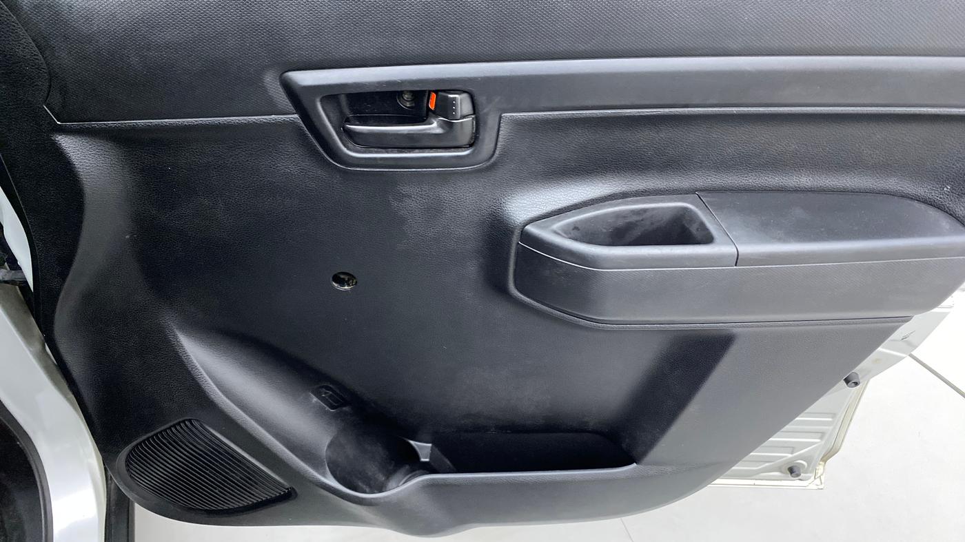 2019 Maruti S PRESSO LXI, Petrol, Manual, 49,342 km, Driver Side Door Panels Control