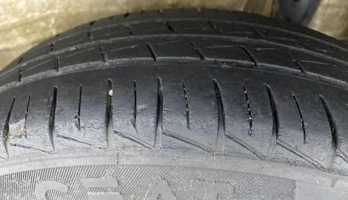 2019 Maruti S PRESSO LXI, Petrol, Manual, 49,342 km, Left Rear Tyre Tread