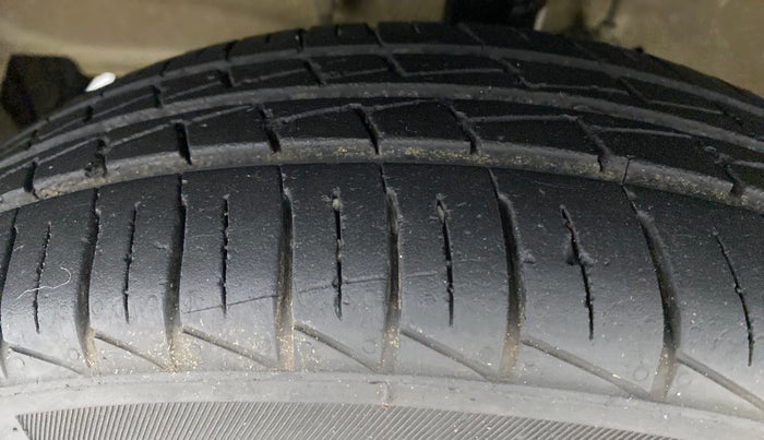 2019 Maruti S PRESSO LXI, Petrol, Manual, 49,342 km, Left Front Tyre Tread