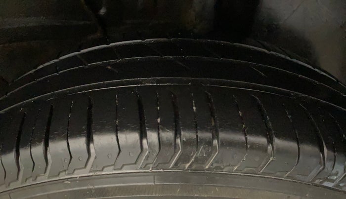 2021 Tata PUNCH ADVENTURE MT, Petrol, Manual, 38,854 km, Left Rear Tyre Tread