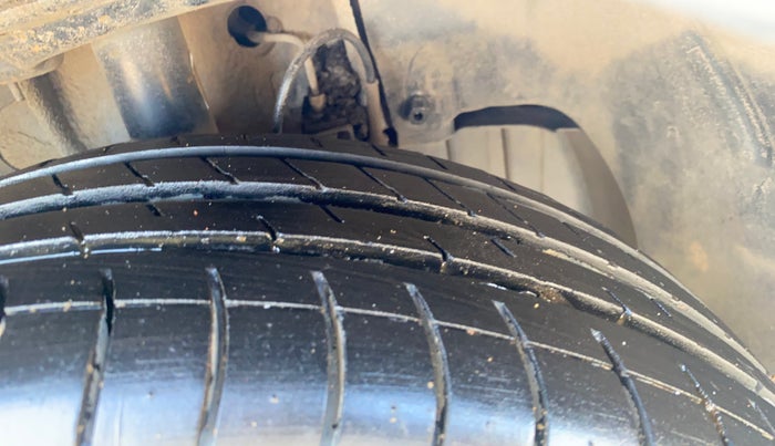 2019 Tata Tiago XZ PETROL, CNG, Manual, 1,13,117 km, Right Front Tyre Tread