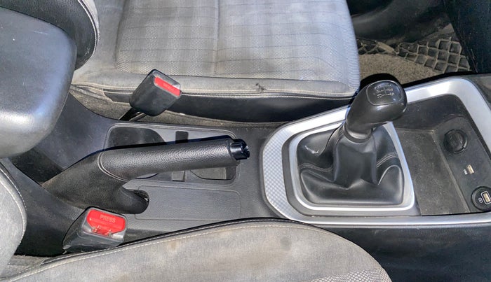 2022 KIA SONET HTK PLUS 1.2, Petrol, Manual, 91,778 km, Gear Lever