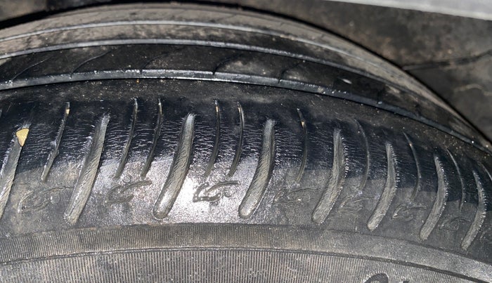 2022 KIA SONET HTK PLUS 1.2, Petrol, Manual, 91,778 km, Right Rear Tyre Tread