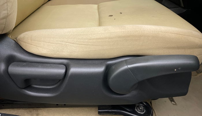 2014 Honda City SV CVT PETROL, Petrol, Automatic, 32,125 km, Driver Side Adjustment Panel