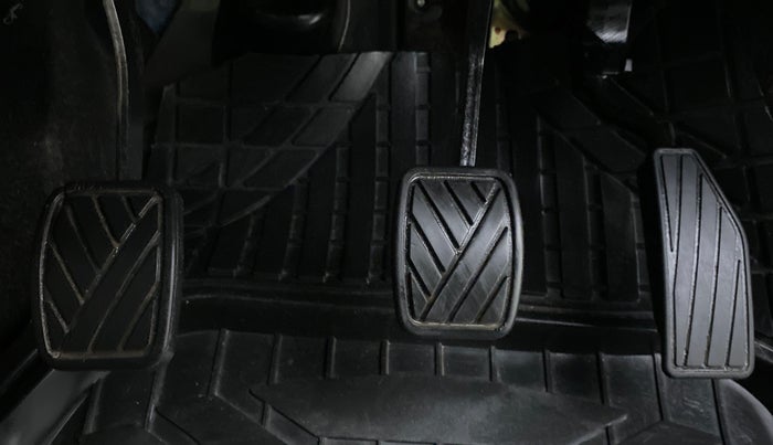 2021 Maruti New Wagon-R LXI CNG 1.0 L, CNG, Manual, 48,315 km, Pedals