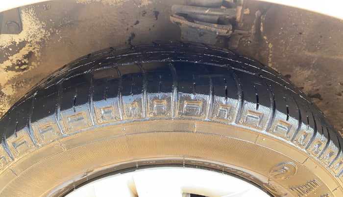 2018 Maruti Alto 800 LXI, Petrol, Manual, 31,194 km, Left Front Tyre Tread