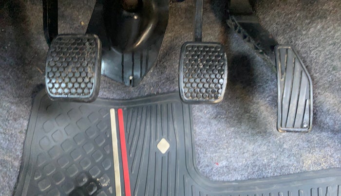 2018 Maruti Alto 800 LXI, Petrol, Manual, 31,194 km, Pedals