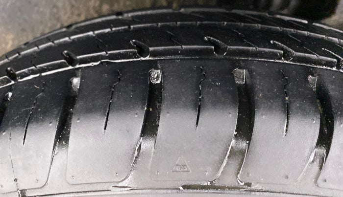 2021 Maruti Dzire VXI, Petrol, Manual, 5,432 km, Left Rear Tyre Tread