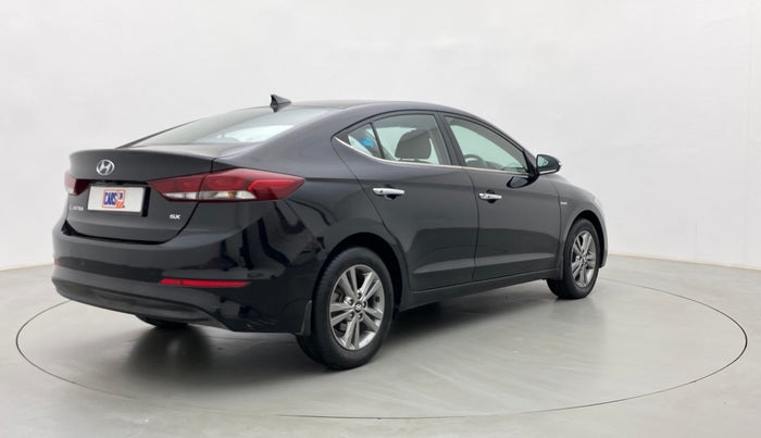 2017 Hyundai New Elantra 2.0 SX(O) AT PETROL, Petrol, Automatic, 61,739 km, Right Back Diagonal