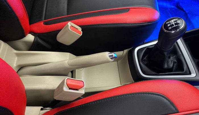 2017 Maruti Dzire VXI, Petrol, Manual, 27,678 km, Gear Lever