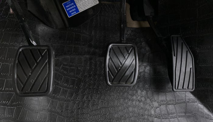 2017 Maruti Dzire VXI, Petrol, Manual, 27,678 km, Pedals