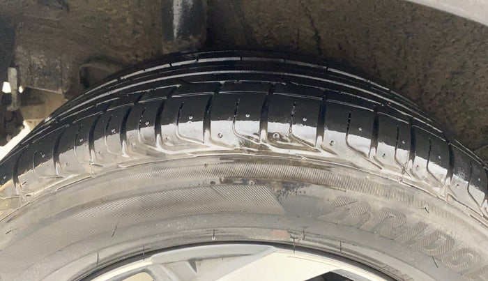 2020 Hyundai VENUE SX PLUS 1.0 TURBO DCT, Petrol, Automatic, 1,14,014 km, Right Rear Tyre Tread