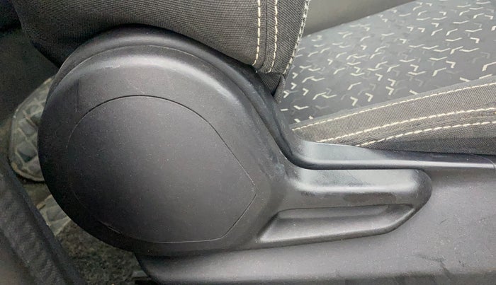 2023 Tata Tiago XM CNG, CNG, Manual, 62,792 km, Driver Side Adjustment Panel