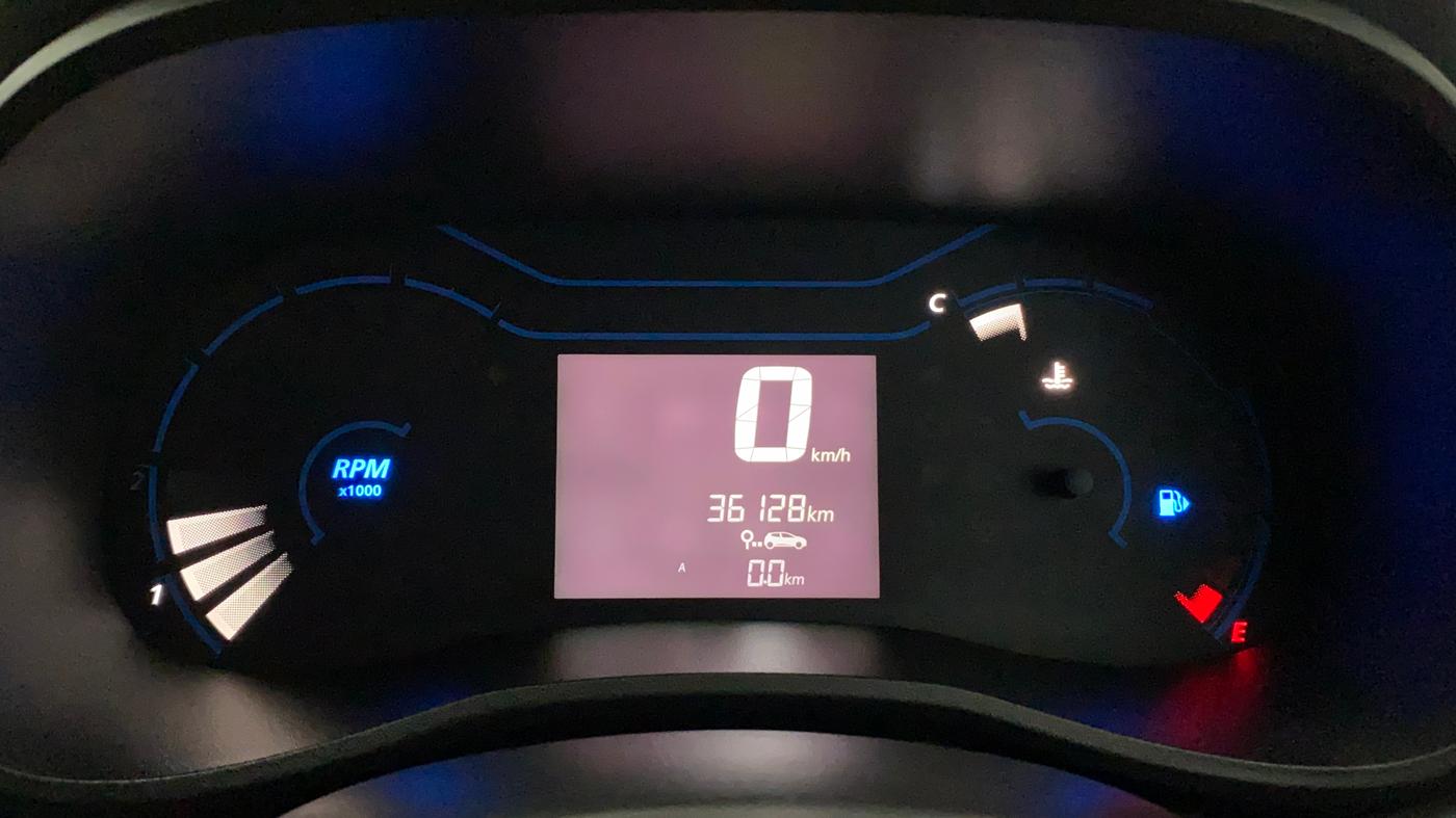 2021 Renault Kwid RXT 1.0 (O), Petrol, Manual, 36,196 km, Odometer Image