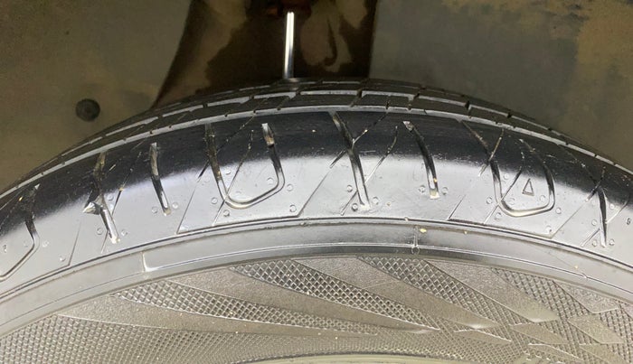 2017 Hyundai Creta SX PLUS 1.6 PETROL, Petrol, Manual, 71,242 km, Right Rear Tyre Tread