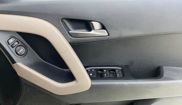 2017 Hyundai Creta SX PLUS 1.6 PETROL, Petrol, Manual, 71,242 km, Driver Side Door Panels Control