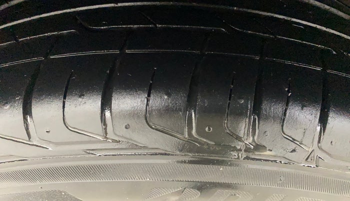 2022 Tata NEXON XZ PLUS (PREMIUM) KAZIRANGA PETROL, Petrol, Manual, 43,128 km, Right Rear Tyre Tread