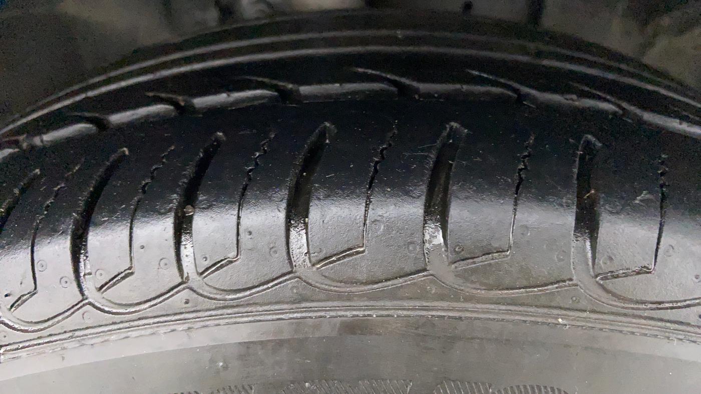 2018 Ford Ecosport 1.5 TITANIUM PLUS TI VCT AT, Petrol, Automatic, 20,741 km, Right Front Tyre Tread