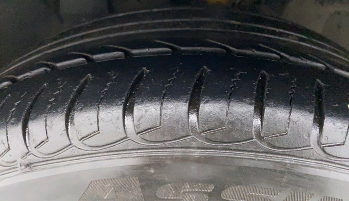 2018 Ford Ecosport 1.5 TITANIUM PLUS TI VCT AT, Petrol, Automatic, 20,741 km, Left Front Tyre Tread