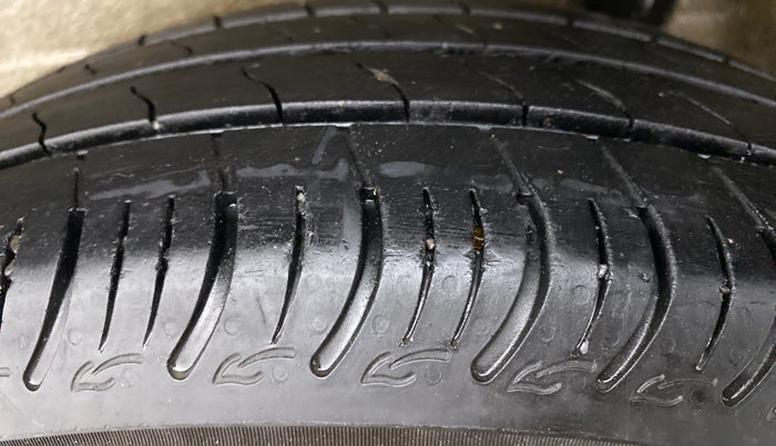 2021 Maruti S PRESSO VXI CNG, CNG, Manual, 50,404 km, Left Rear Tyre Tread