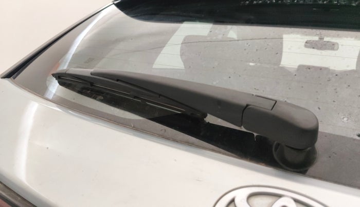 2025 Toyota Urban Cruiser Taisor V 1.0 Petrol MT, Petrol, Manual, 9,028 km, Rear Wiper