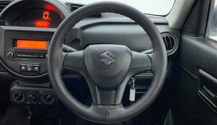 2019 Maruti S PRESSO VXI AMT, Petrol, Automatic, 27,670 km, Steering Wheel Close Up