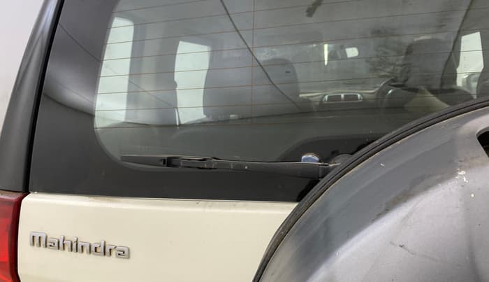 2017 Mahindra TUV300 T10 AMT, Diesel, Automatic, 97,525 km, Rear Wiper